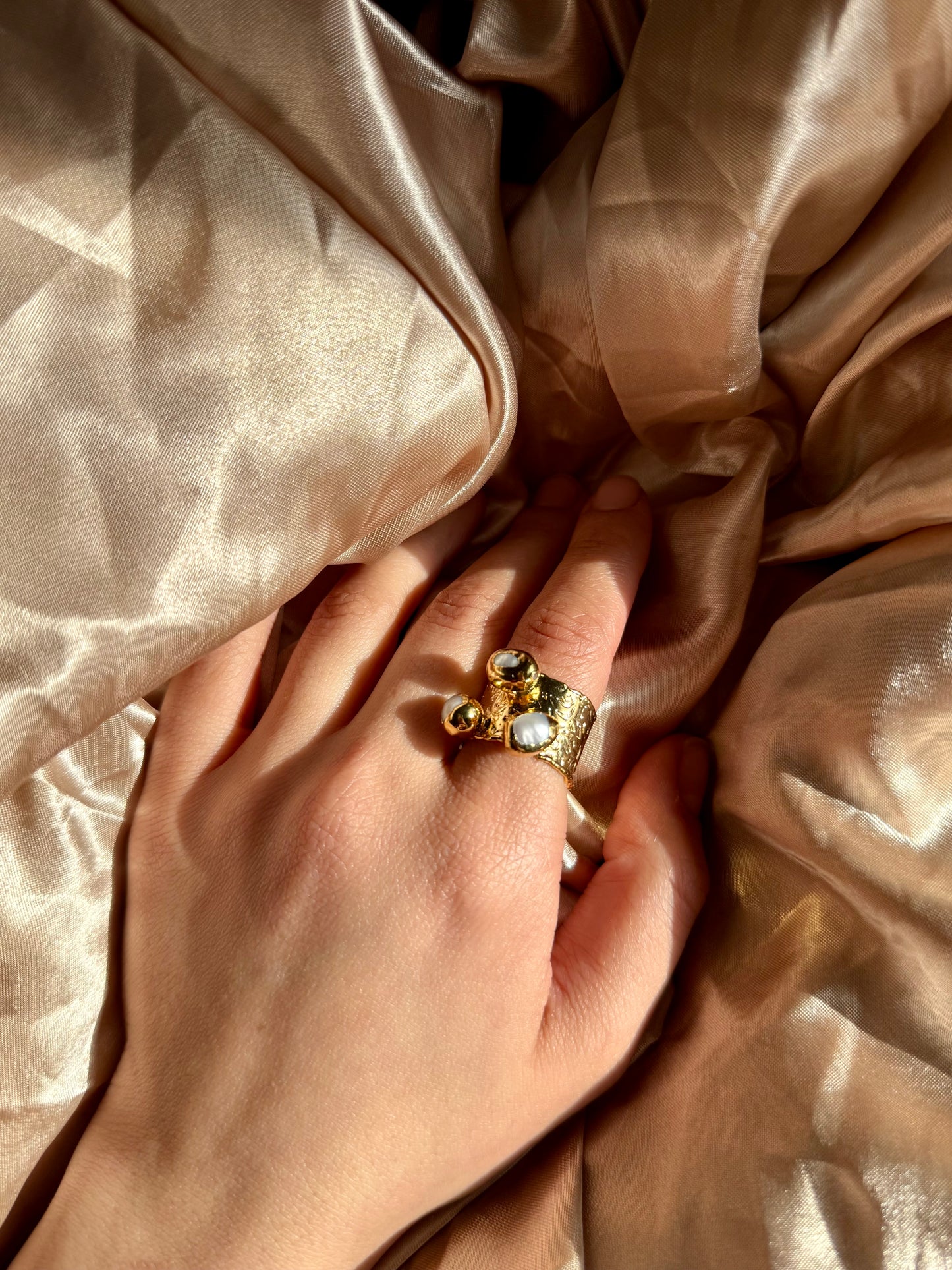 Pearl Band
